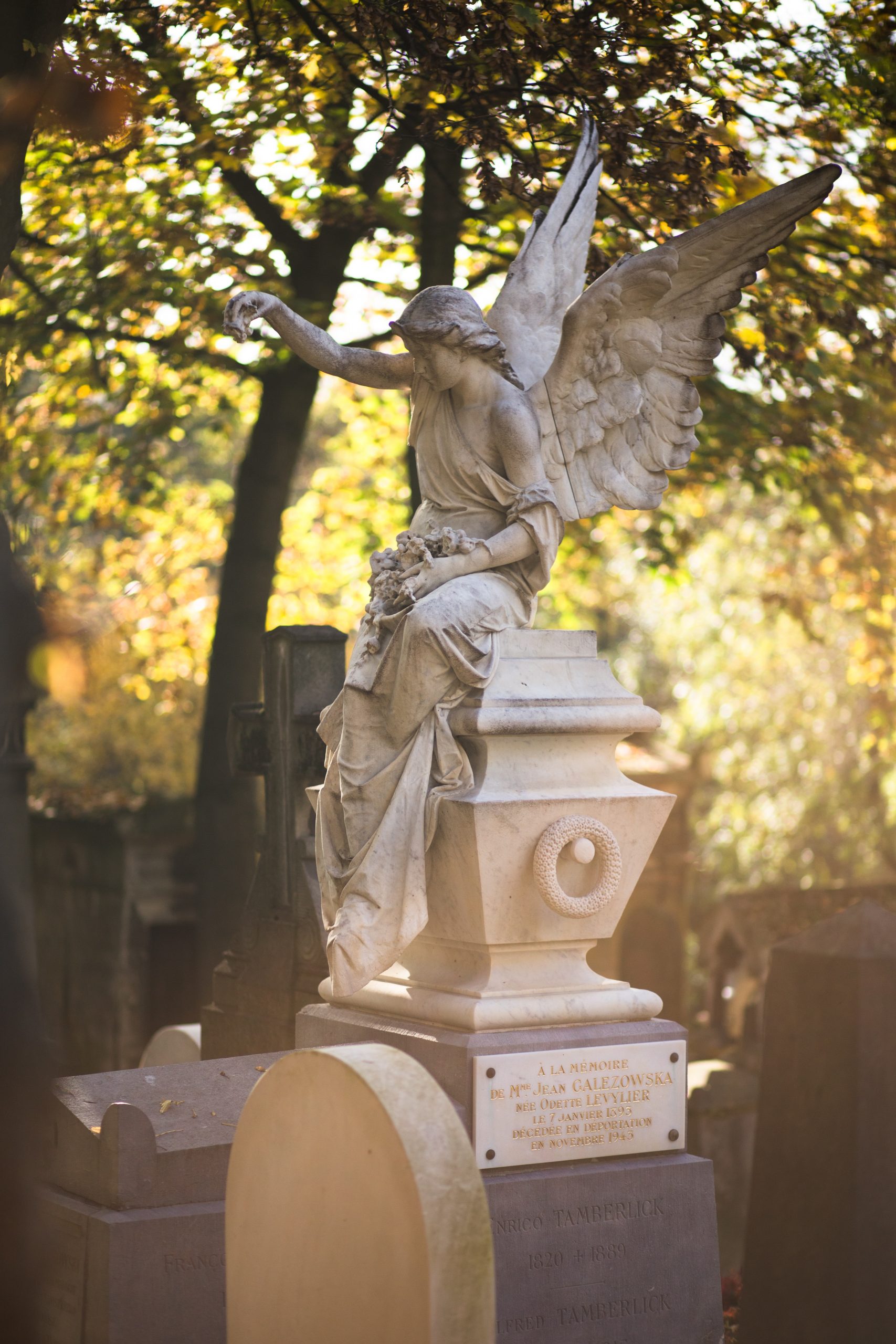 3 of the Most Beautiful Cemeteries in the World